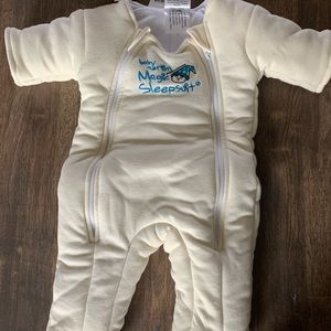 Merlins magic suit size small